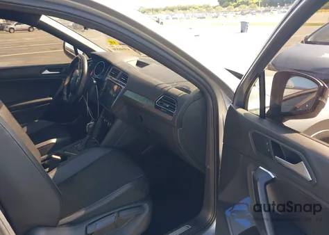 2021 Volkswagen Tiguan 2.0T Se/2.0T Se R-Line Black/2.0T Sel из США, поврежденный, VIN 3VV3B7AX1MM119434